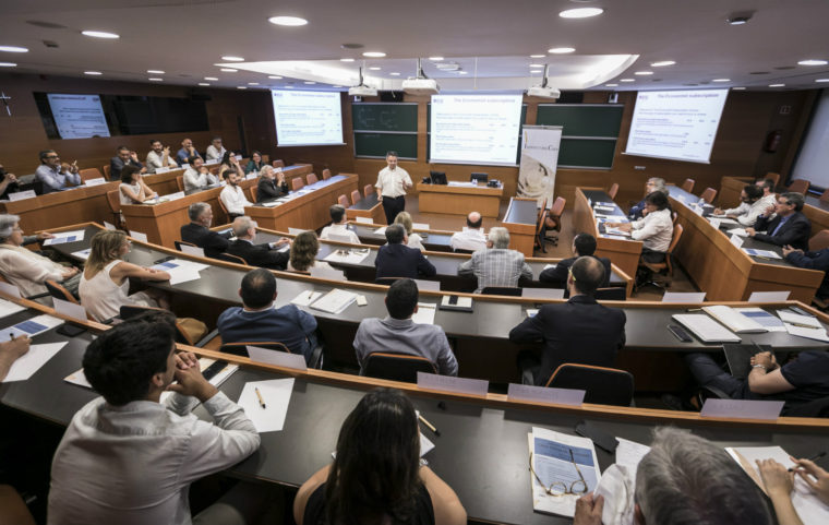 La jornada anual, centrada en la presa de decisions, un èxit a l’IESE